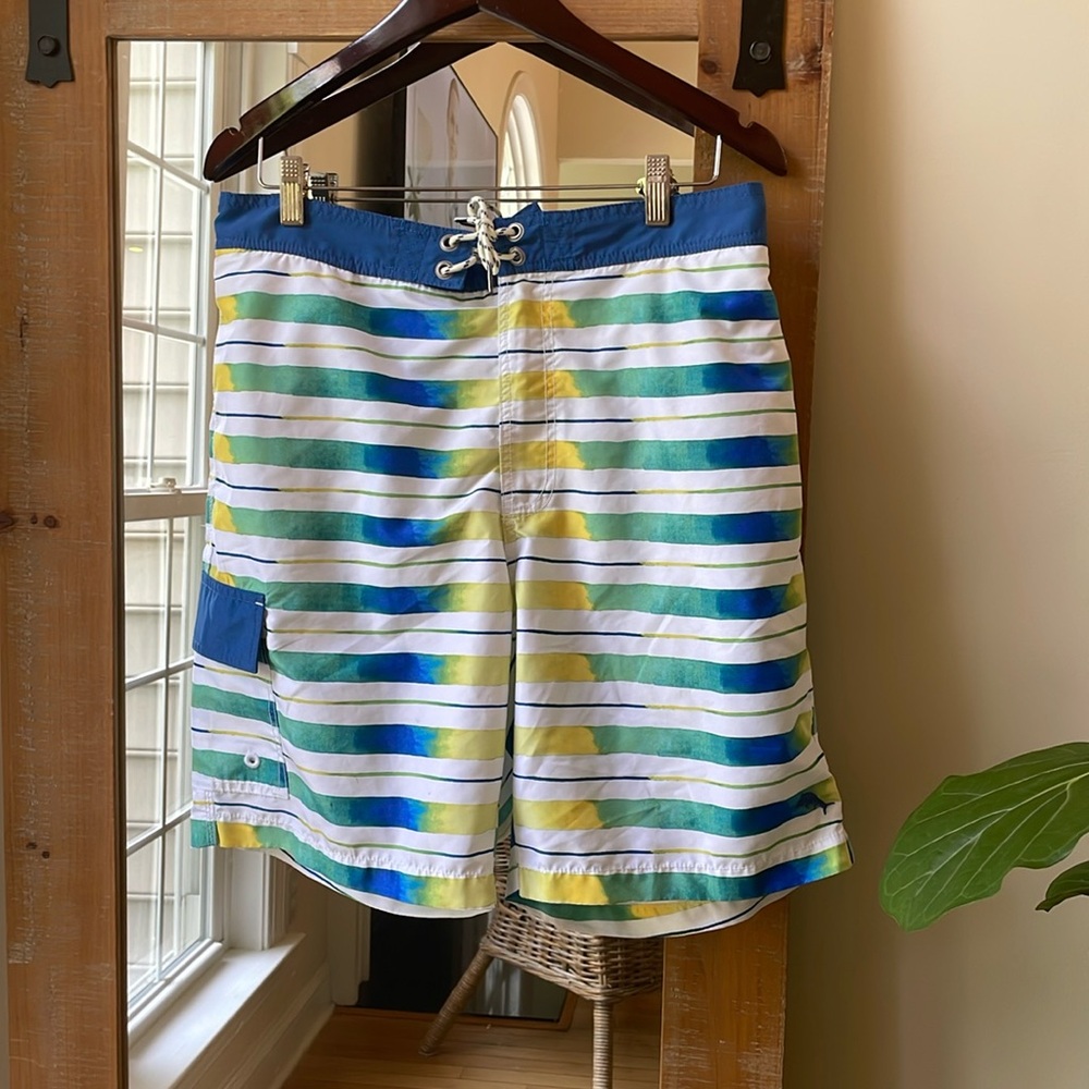 Tommy Bahama Striped Board Shorts Size L